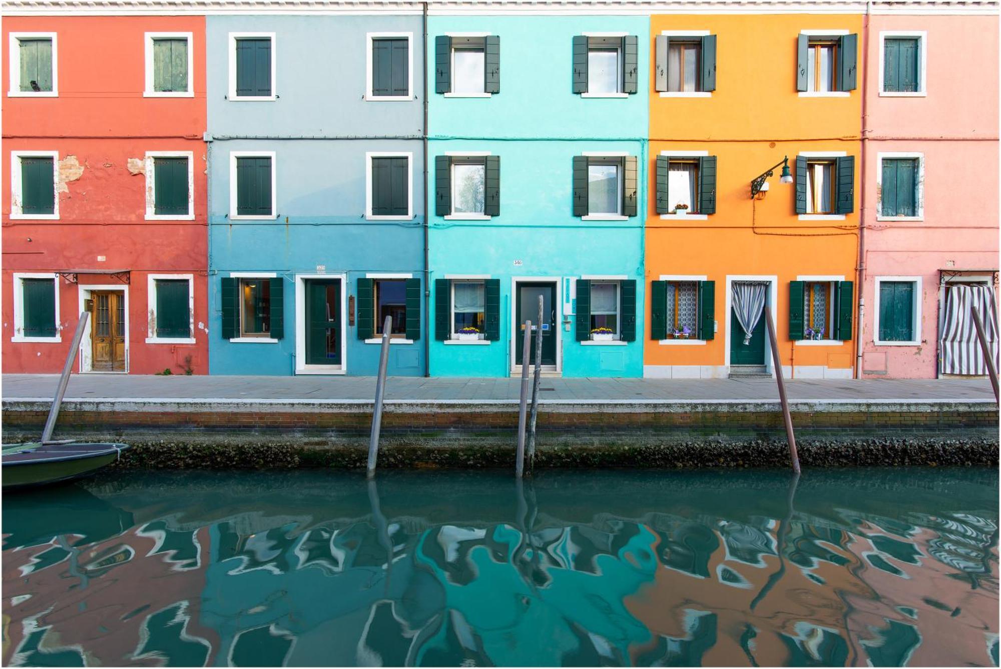 Tiffany Apartment *